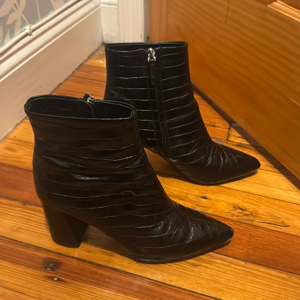 Alice + Olivia Black Leather Booties